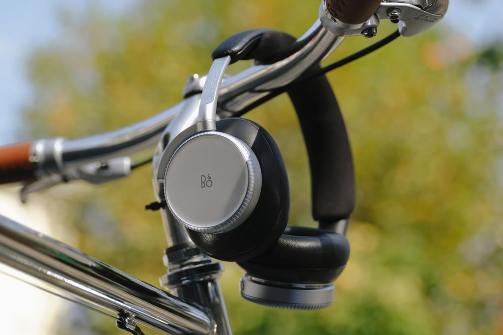 Bang & Olufsen Beoplay H95 Over-Ear Wireless Headphones - Infinite Black | Premium Wireless, Active Noise Cancelling, Protective Carrying Case